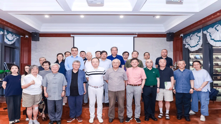 会讯 | “学术最高点”的使命所在,就是要同“外面”对话 ——《学术月刊》等举办“中国研究的当下与前路”研讨会